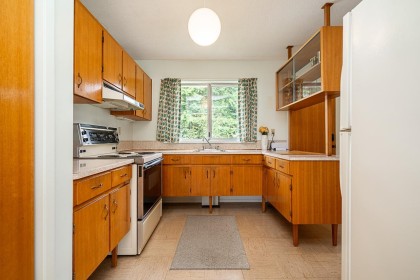 Photo 16 at 1634 Ross Road, Lynn Valley, North Vancouver