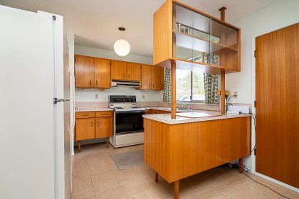 Photo 14 at 1634 Ross Road, Lynn Valley, North Vancouver