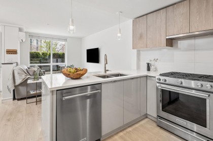 Photo 11 at TH4 - 128 E 8th Street, Central Lonsdale, North Vancouver