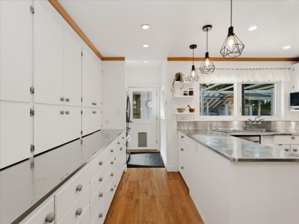 Photo 10 at 1650 Mathers Avenue, Ambleside, West Vancouver