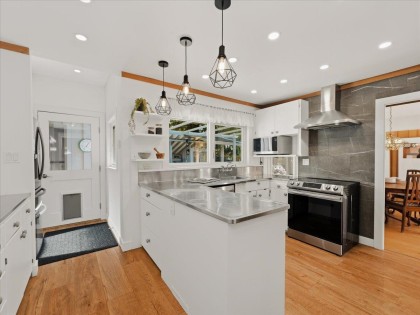 Photo 8 at 1650 Mathers Avenue, Ambleside, West Vancouver