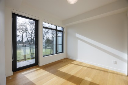 Photo 2 at 404 - 6485 Manitoba Street, Oakridge VW, Vancouver West