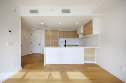 Photo 13 at 404 - 6485 Manitoba Street, Oakridge VW, Vancouver West