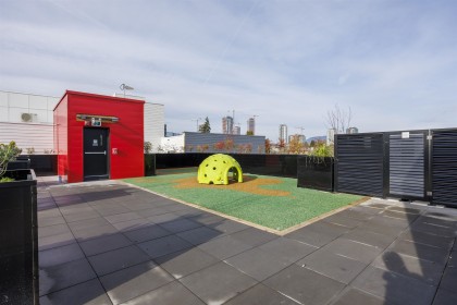 Photo 25 at 404 - 6485 Manitoba Street, Oakridge VW, Vancouver West