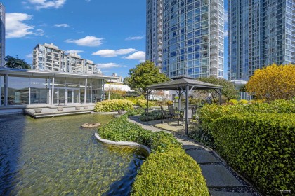 Photo 27 at 1707 - 1199 Marinaside Crescent, Yaletown, Vancouver West