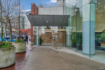 Photo 1 at 1707 - 1199 Marinaside Crescent, Yaletown, Vancouver West