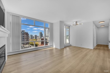 Photo 9 at 1707 - 1199 Marinaside Crescent, Yaletown, Vancouver West