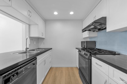 Photo 15 at 1707 - 1199 Marinaside Crescent, Yaletown, Vancouver West