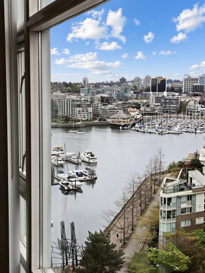 Photo 19 at 1707 - 1199 Marinaside Crescent, Yaletown, Vancouver West