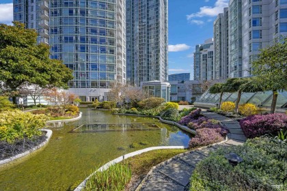 Photo 25 at 1707 - 1199 Marinaside Crescent, Yaletown, Vancouver West