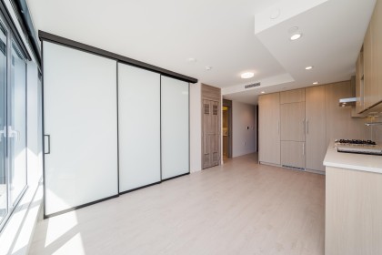 Photo 11 at 1305 - 1768 Cook Street, False Creek, Vancouver West