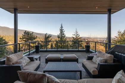 Photo 11 at 817 Younette Drive, Sentinel Hill, West Vancouver
