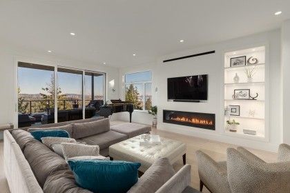Photo 8 at 817 Younette Drive, Sentinel Hill, West Vancouver