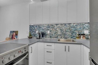 Photo 9 at 207 - 1655 Nelson Street, West End VW, Vancouver West