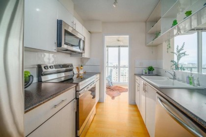 Photo 13 at 3207 - 939 Homer Street, Yaletown, Vancouver West