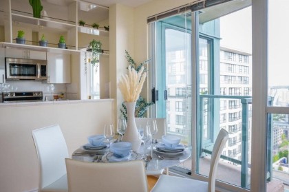 Photo 9 at 3207 - 939 Homer Street, Yaletown, Vancouver West