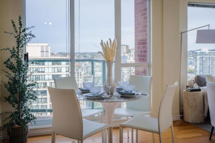 Photo 10 at 3207 - 939 Homer Street, Yaletown, Vancouver West