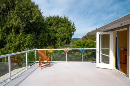 Photo 7 at 647 Blueridge Avenue, Canyon Heights NV, North Vancouver