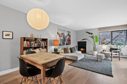 Photo 2 at 305 - 3275 Mountain Highway, Lynn Valley, North Vancouver