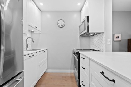 Photo 16 at 305 - 3275 Mountain Highway, Lynn Valley, North Vancouver