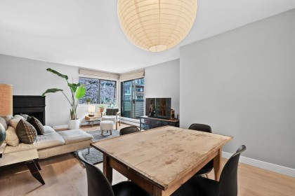 Photo 3 at 305 - 3275 Mountain Highway, Lynn Valley, North Vancouver