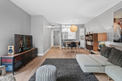 Photo 11 at 305 - 3275 Mountain Highway, Lynn Valley, North Vancouver