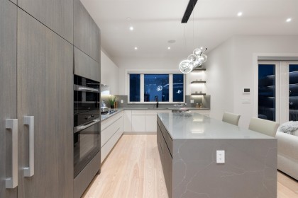 Photo 16 at 838 E 14th Street, Boulevard, North Vancouver