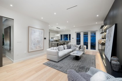 Photo 7 at 838 E 14th Street, Boulevard, North Vancouver