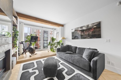 Photo 4 at 202 - 1275 Hamilton Street, Yaletown, Vancouver West