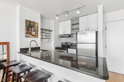 Photo 2 at 411 - 1330 Burrard Street, Downtown VW, Vancouver West