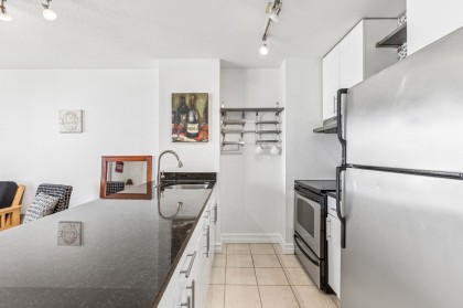 Photo 3 at 411 - 1330 Burrard Street, Downtown VW, Vancouver West