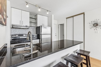 Photo 5 at 411 - 1330 Burrard Street, Downtown VW, Vancouver West