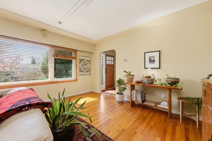 Photo 6 at 818 E 6th Street, Queensbury, North Vancouver