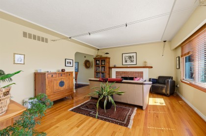 Photo 5 at 818 E 6th Street, Queensbury, North Vancouver