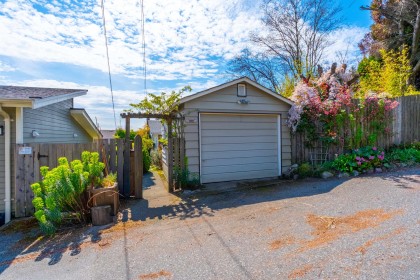 Photo 33 at 818 E 6th Street, Queensbury, North Vancouver