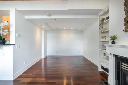Photo 13 at 207 - 1811 W 16th Avenue, Kitsilano, Vancouver West