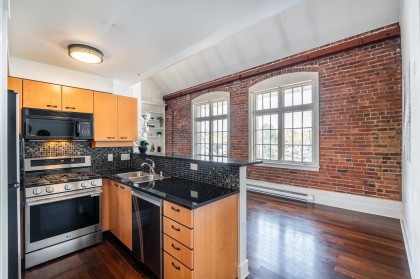 Photo 7 at 207 - 1811 W 16th Avenue, Kitsilano, Vancouver West