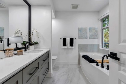 Photo 13 at 1102 Strathaven Drive, Northlands, North Vancouver