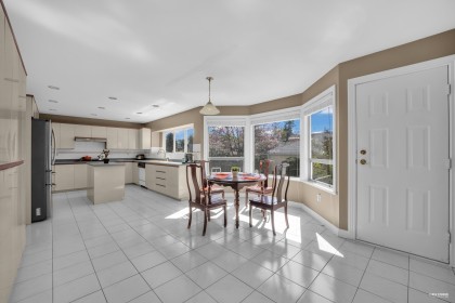 Photo 12 at 2986 W 35th Avenue, MacKenzie Heights, Vancouver West