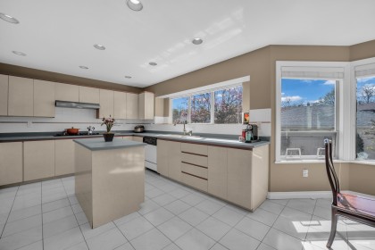 Photo 8 at 2986 W 35th Avenue, MacKenzie Heights, Vancouver West