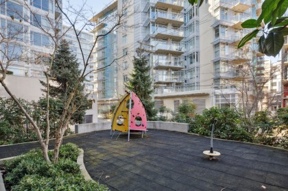 Photo 28 at 503 - 89 W 2nd Avenue, False Creek, Vancouver West