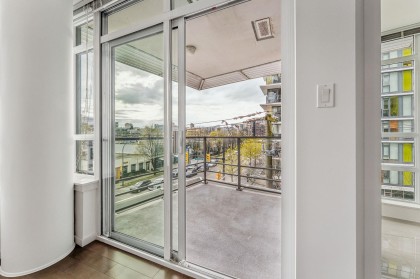 Photo 20 at 503 - 89 W 2nd Avenue, False Creek, Vancouver West