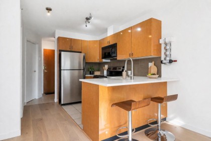 Photo 3 at 805 - 939 Homer Street, Yaletown, Vancouver West