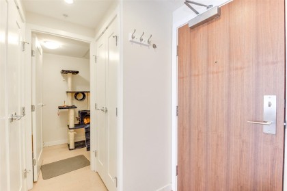 Photo 6 at 319 - 38 W 1st Avenue, False Creek, Vancouver West