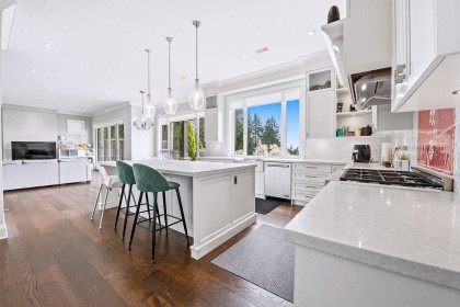 Photo 6 at 225 Tamarack Road, Upper Lonsdale, North Vancouver