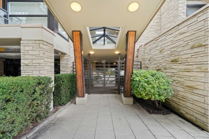 Photo 39 at 9 - 1891 Marine Drive, Ambleside, West Vancouver
