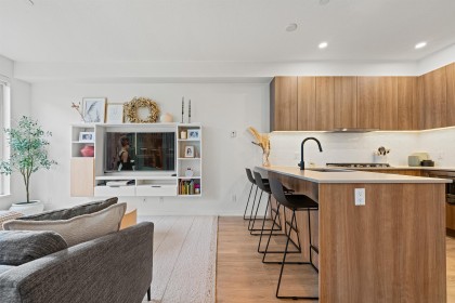 Photo 2 at 7 - 533 E 3rd Street, Lower Lonsdale, North Vancouver