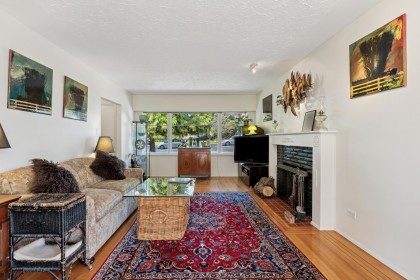 Photo 4 at 415 W 26th Street, Upper Lonsdale, North Vancouver