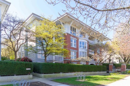 Photo 2 at 204 - 1868 W 5th Avenue, Kitsilano, Vancouver West