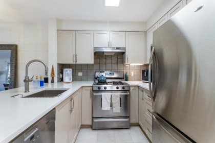 Photo 16 at 204 - 1868 W 5th Avenue, Kitsilano, Vancouver West